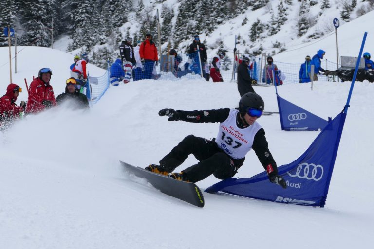 Perfekte Rennen in Hochfügen zum FISSNOWBOARD Europacup Ski Club